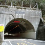 久保宇津トンネル1 トンネル漏水対策 トンネル維持管理 トンネル補修 KBパネル工法